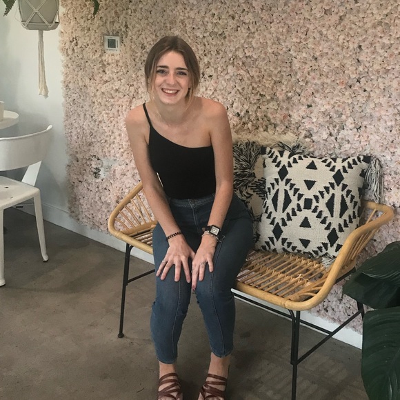 Reformation Jeans - Picture 7 of 7